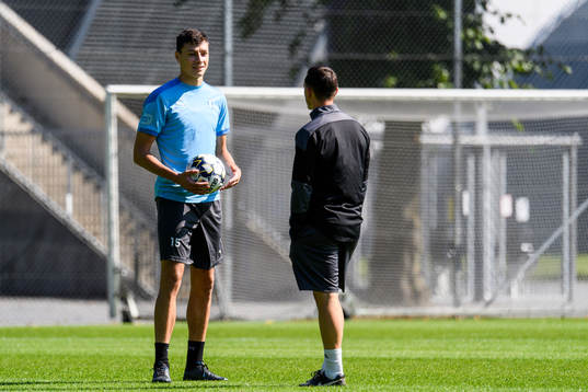 Anel Ahmedhodzic och ansvarig fystränare Ben Rosen