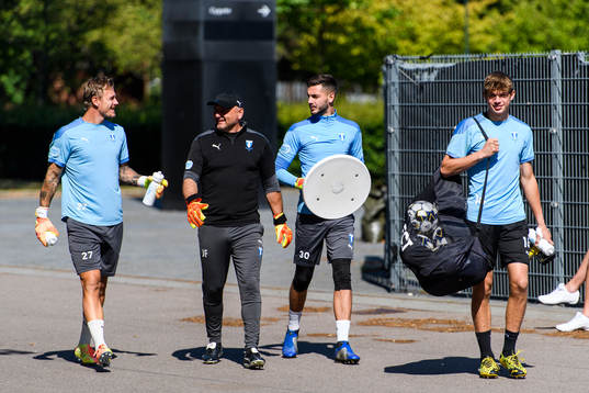 Målvakt Johan Dahlin, målvaktstränaren Jonnie Fedelm