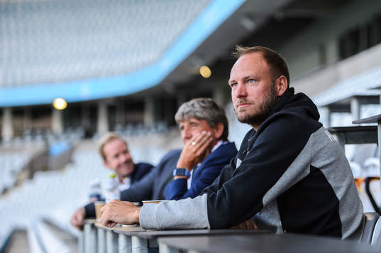 Helsingborgs Andreas Granqvist på läktarplats