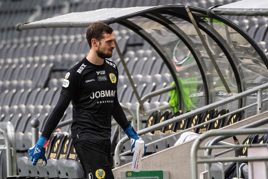 Hammarbys målvakt Davor Blazevic deppar
