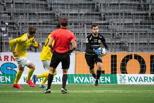 Hammarbys målvakt Davor Blazevic