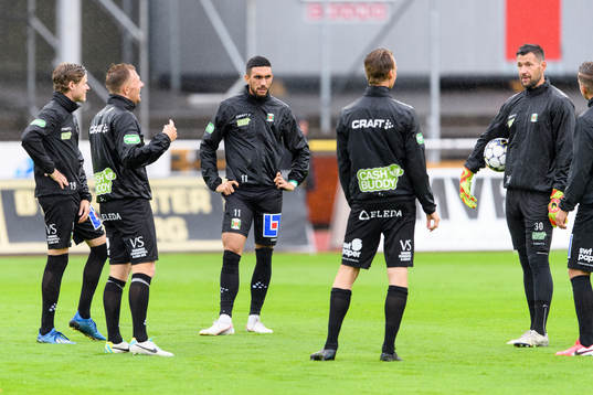 Varbergs Daniel Krezic före fotbollsmatchen i Allsvenskan