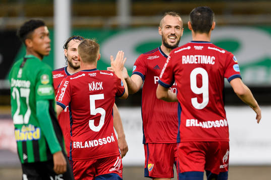 Djurgårdens Emir Kujovic jublar med lagkamrater