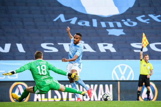 Malmö FFs Isaac Kiese Thelin och Helsingborgs Helsingborgs