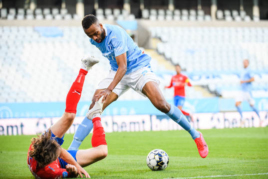 Helsingborgs Mix Diskerud och Malmö FFs Isaac Kiese Thelin