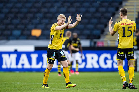 Elfsborgs Sivert Heltne Nilsen och Leo Väisänen jublar