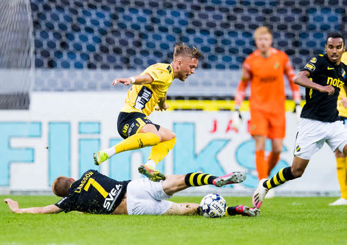 s Sebastian Larsson