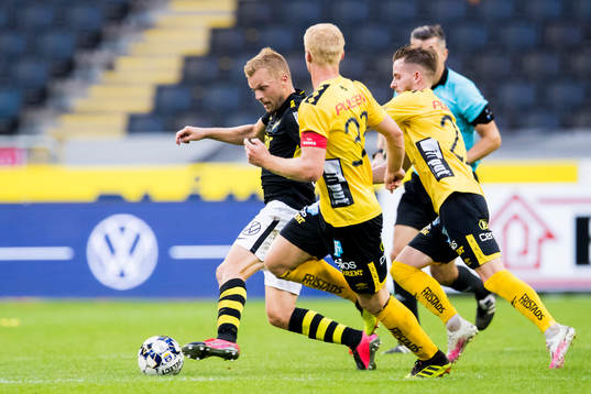s Sebastian Larsson