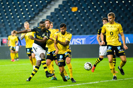 s Henok Goitom gör 1-2 bakom Elfsborgs målvakt Tim