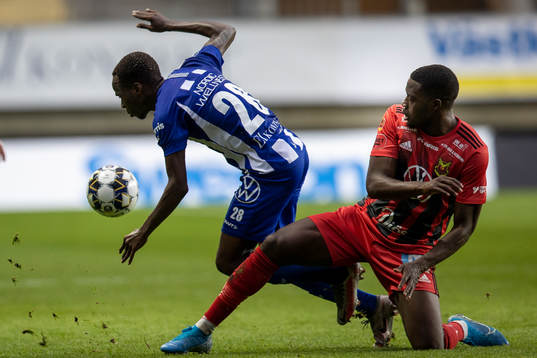 Östersunds Isak Ssewankambo mot IFK Göteborgs Alhassan