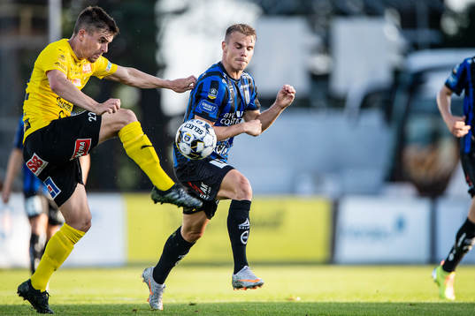 Mjällbys Jesper Gustavsson och Sirius Elias Andersson