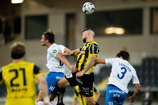 IFK Norrköpings Linus Hallenius och Rasmus Stensbæk