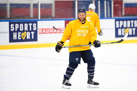 Buffalo Sabres Johan Larsson