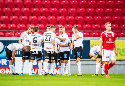 Örebros spelare jublar