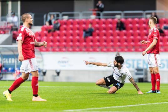 Örebros Nahir Besara jublar