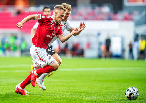 Kalmars Isak Jansson  och Örebros Michael Almebäck