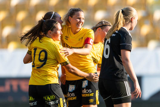 Elfsborgs Gabriella Uddh jublar