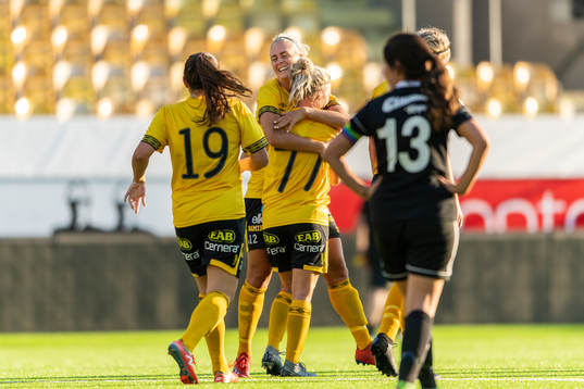 Elfsborgs Ellen Larsson kramar om Sara Jardving som gjort