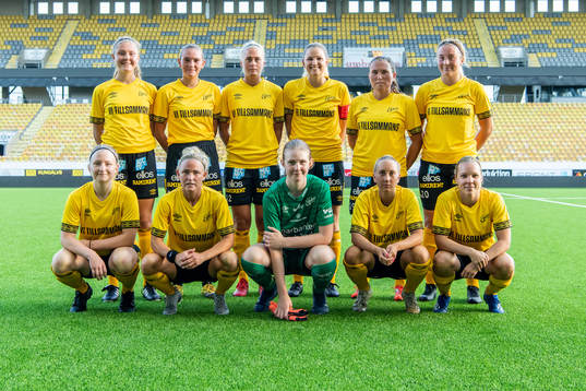 Elfsborgs startelva övre raden från vänster Olivia