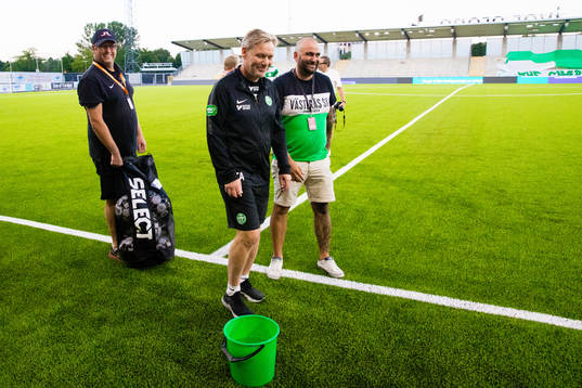 Västerås tränare Thomas Askebrand och klubbchef Andreas