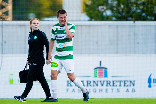 Västerås Filip Almström Tähti har ont bredvid