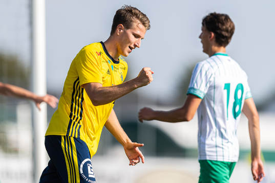 Ängelholms Stephan Olsson jublar