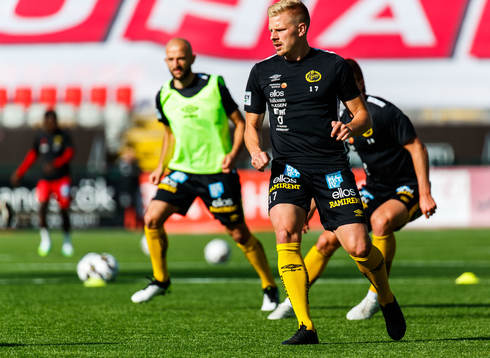 Elfsborgs Per Frick värmer upp