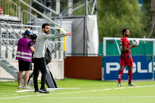 Östersunds assisterande tränare Amir Azrafshan