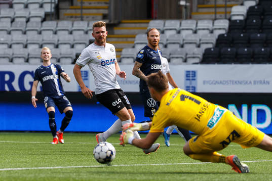 Örebros Michael Almebäck