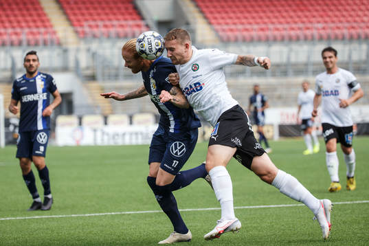 IFK Göteborgs Alexander Farnerud och Örebros Andreas