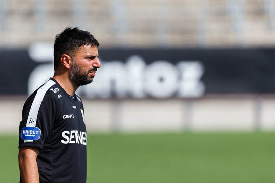 IFK Göteborgs tränare Poya Asbaghi