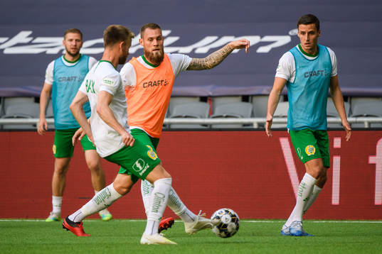 Hammarbys David Fällman och Jeppe Andersen värmer upp