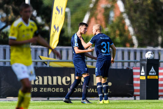 Malmö FFs Anel Ahmedhodzic och Franz Brorsson jublar