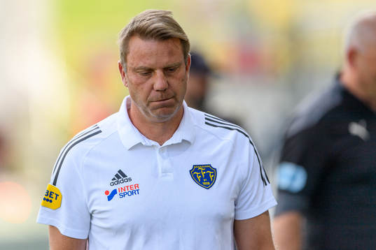 Falkenbergs tränare Hasse Eklund deppar