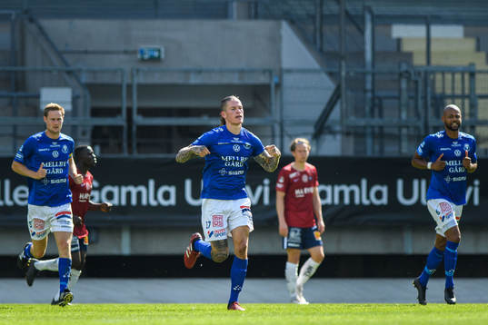 Trelleborgs Isak Jönsson jublar