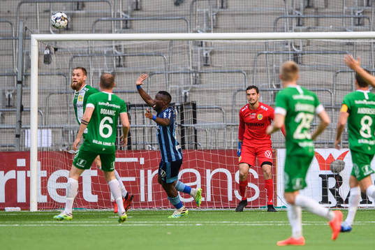 Djurgårdens Emmanuel Banda reagerar