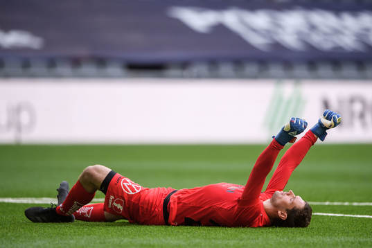 Hammarbys målvakt Davor Blazevic jublar