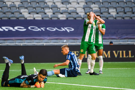 Hammarbys Gustav Ludwigson reagerar