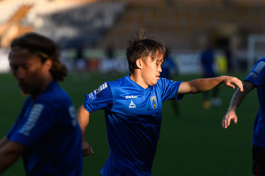 Sirius Yukiya Sugita värmer upp