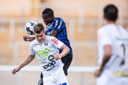 Varbergs Albin Winbo och Sirius Mohammed Khalid Saeid