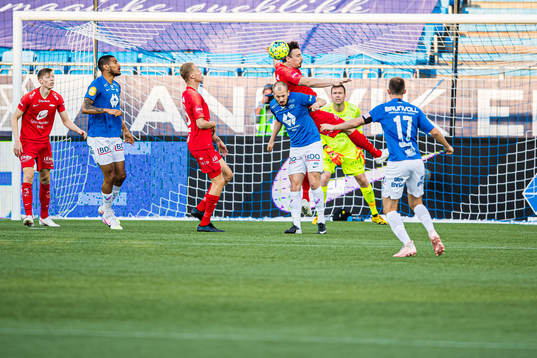 Eirik Hestad of Molde and Vegard Valgermo Forren of Brann