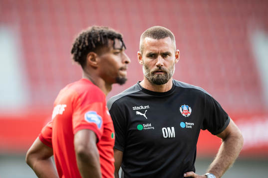 Helsingborgs tränare Olof Mellberg och Joseph Ceesay