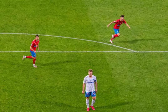 Helsingborgs Alex Timossi och Armin Gigovic jublar