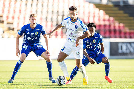 Sundsvalls Niklas Dahlström och Abdul-Halik Hudu mot