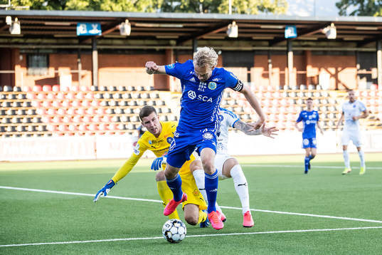 Bläddra bland fler bilder av Fotboll, Superettan, Akropolis - GIF Sundsvall