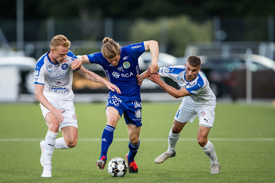 Akropolis Nicklas Maripuu och Lamine Nekrouf mot Sundsvalls