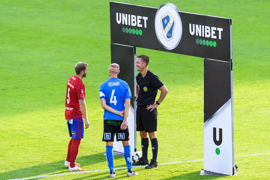Östers Stefan Karlsson, Halmstads Andreas Johansson och