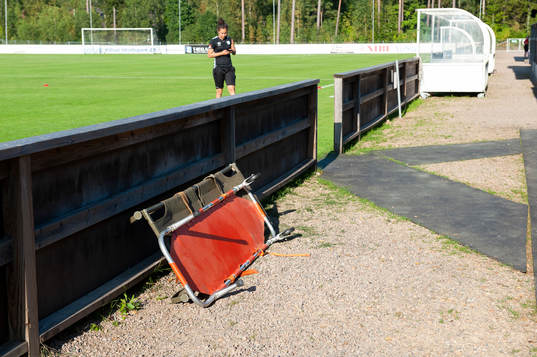 Bår