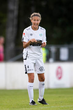 Göteborgs Emma Kullberg agerar