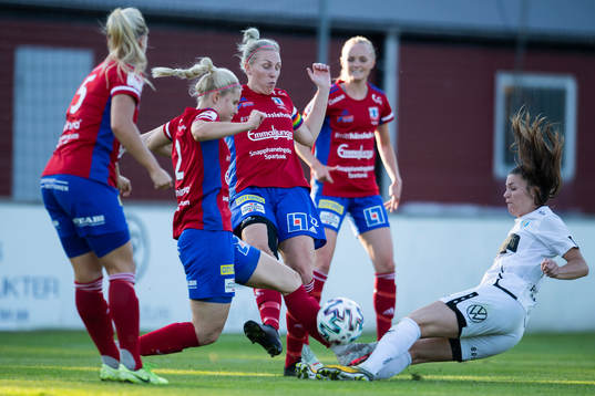 Vittsjös Mie Leth Jans och Göteborgs Pauline Hammarlund